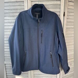 Van Heusen Navy Midweight Softshell Jacket with Micro Fleece Lining. Mens XL